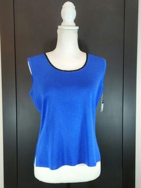 NWT Ming Wang Blue Knit Tank Top Medium Embellished Neckline Santana Shell